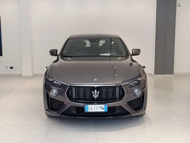 MASERATI Levante V6 Diesel 275 CV AWD Gransport