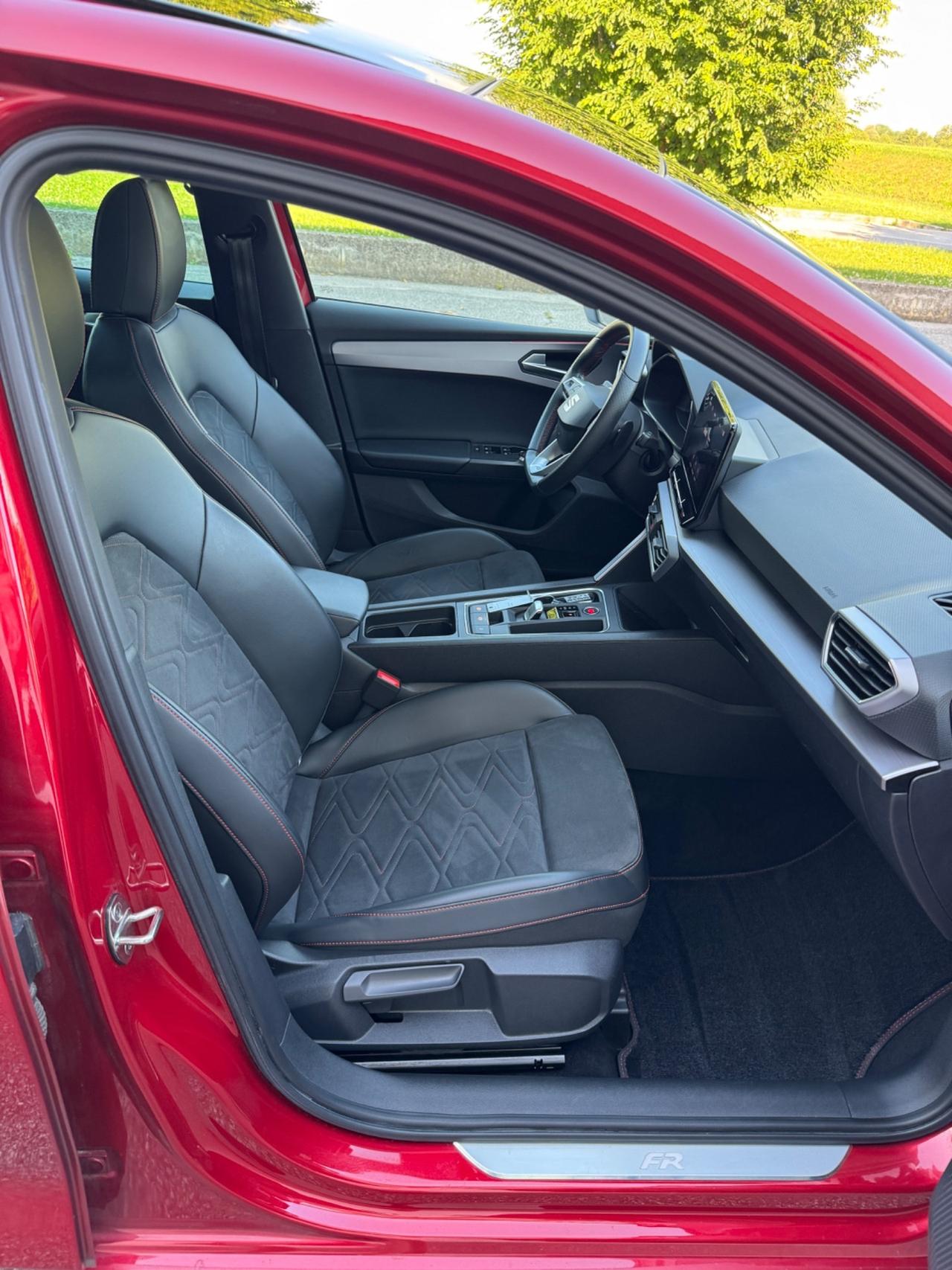 Seat Leon 1.5 eTSI 150 CV DSG FR