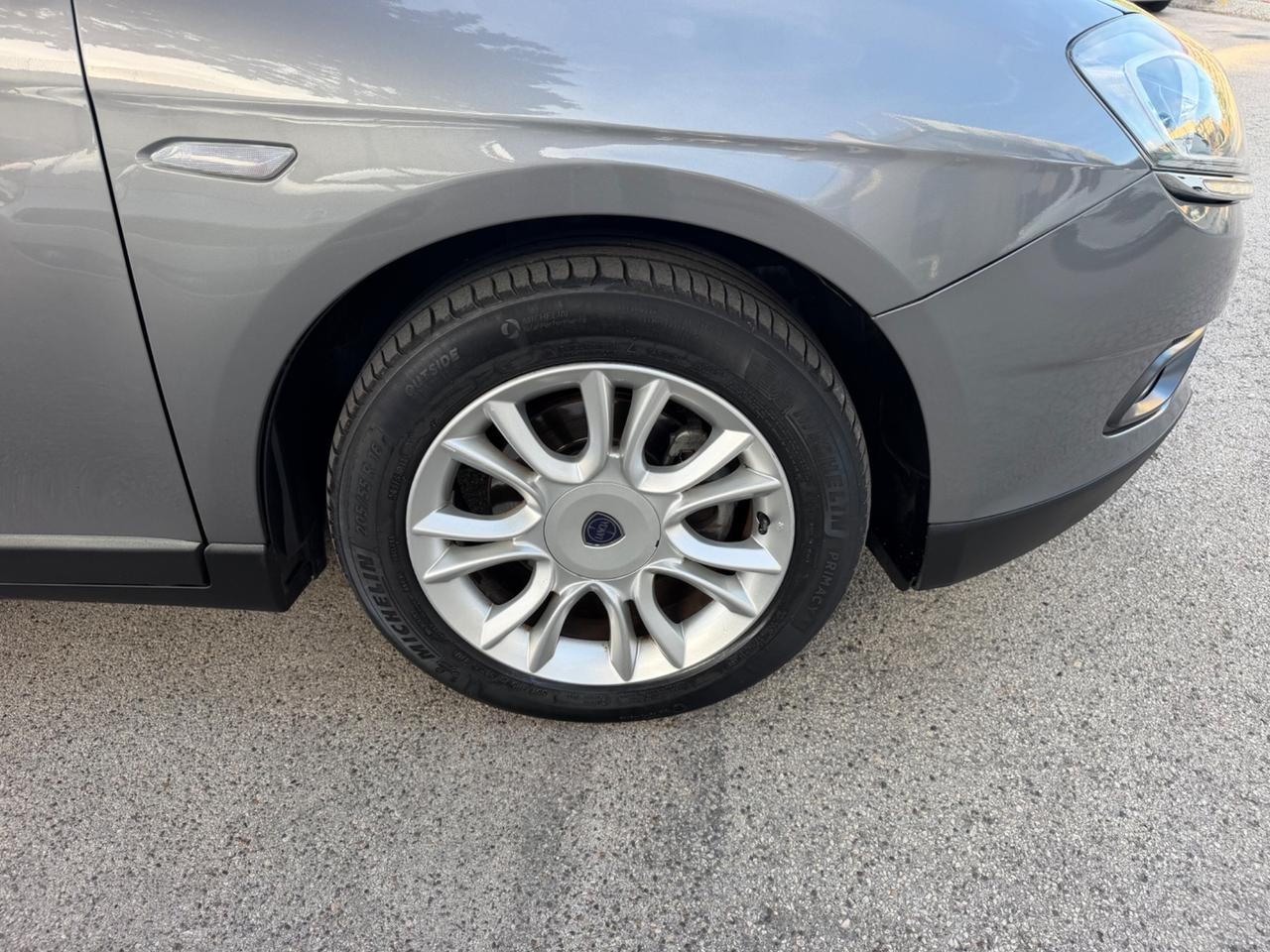 Lancia Delta 1.6 MJT 120 cv 2012 90.000 km