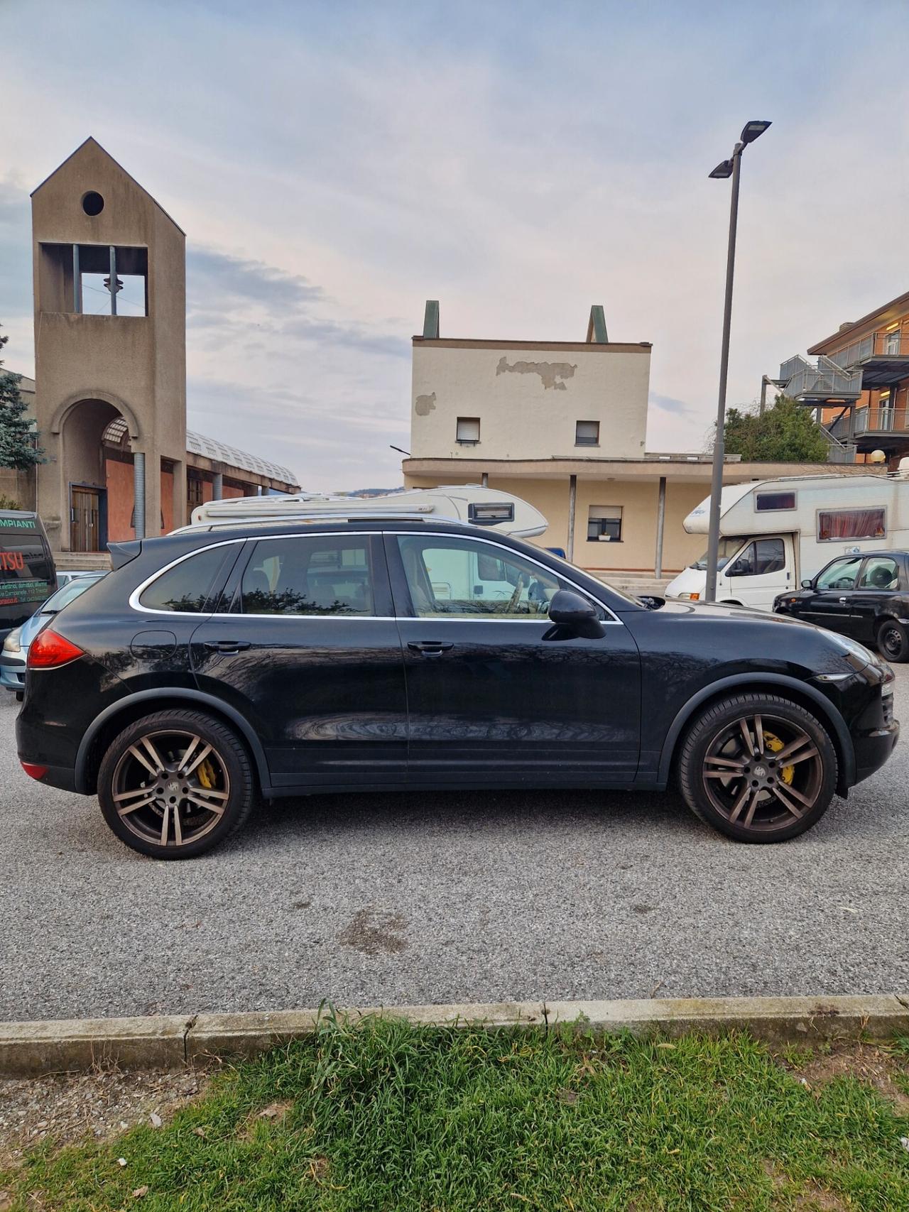 Porsche Cayenne 3.0 Diesel - Full Optional