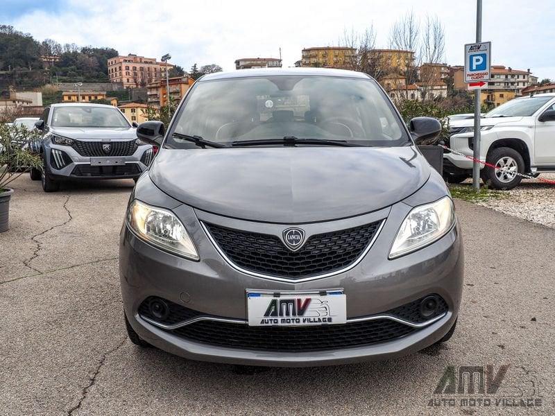 Lancia Ypsilon 1.2 69 CV 24 MESI DI GARANZIA-OK NEOPATENTATI-AUX-USB