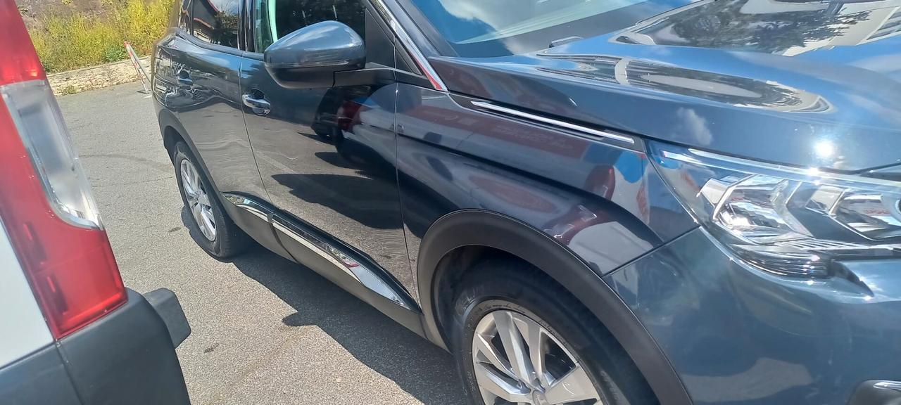 Peugeot 3008 BlueHDi 120 S&S Business
