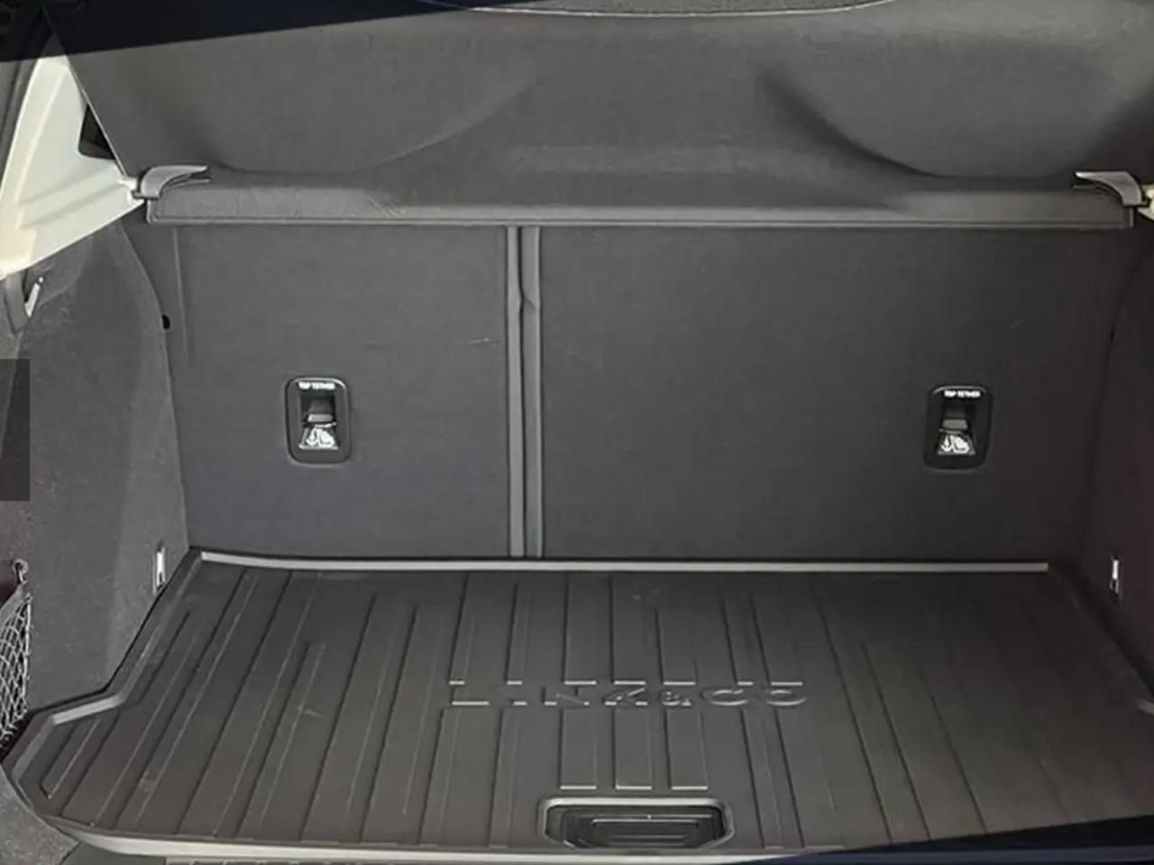 Lynk&co 01 PHEV Perfetta CV 261
