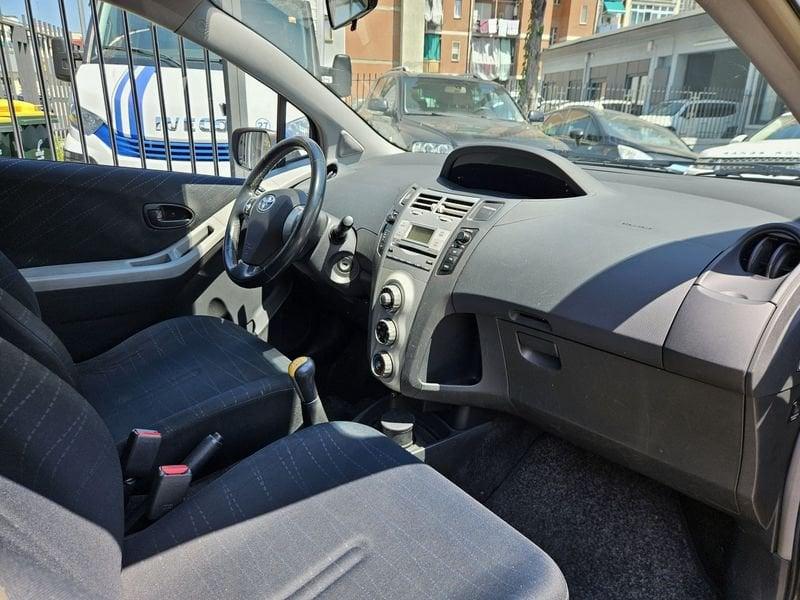 Toyota Yaris Yaris 5p 1.0 Sol