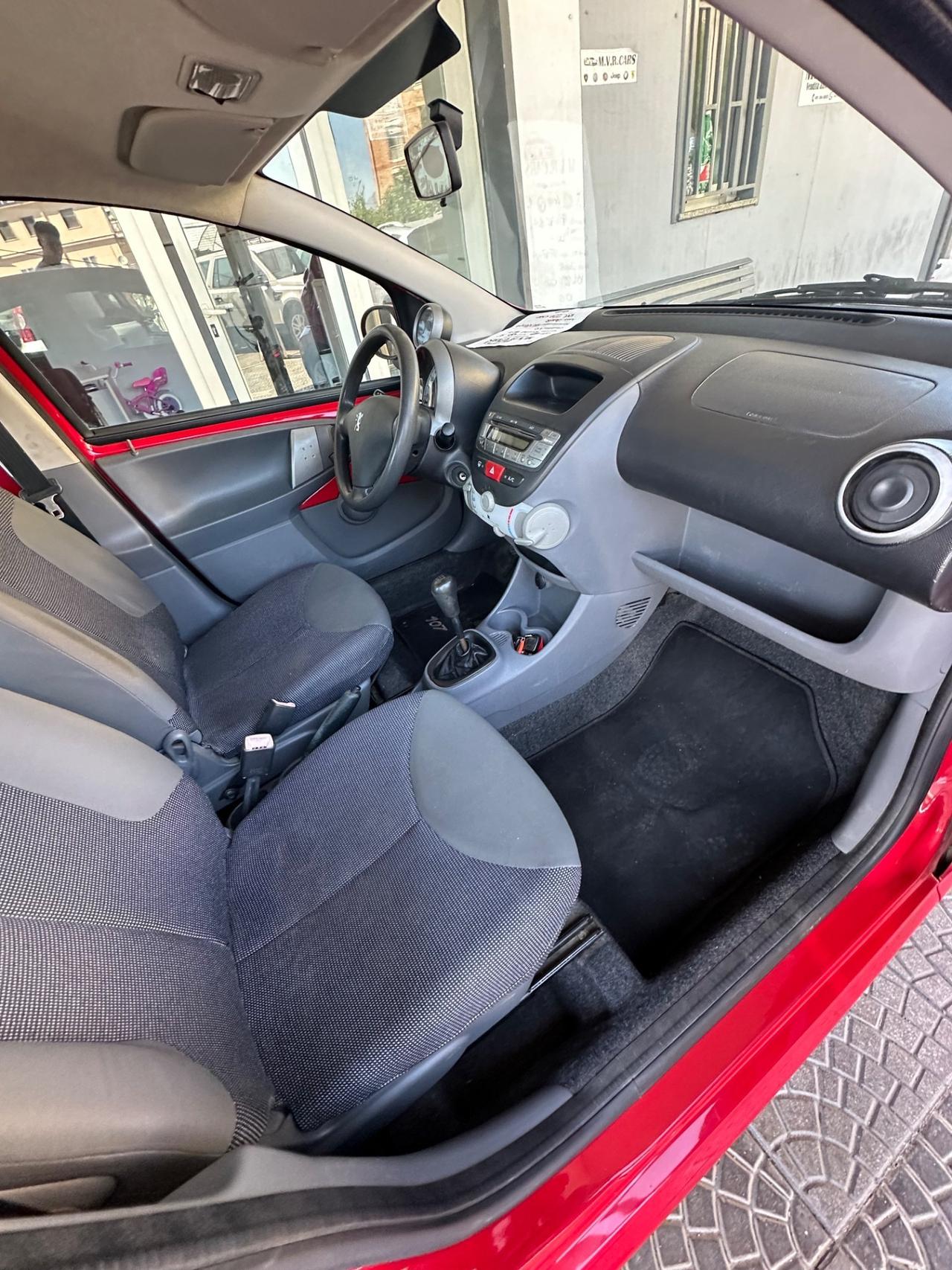 Peugeot 107 1.0 68CV 5p. Desir