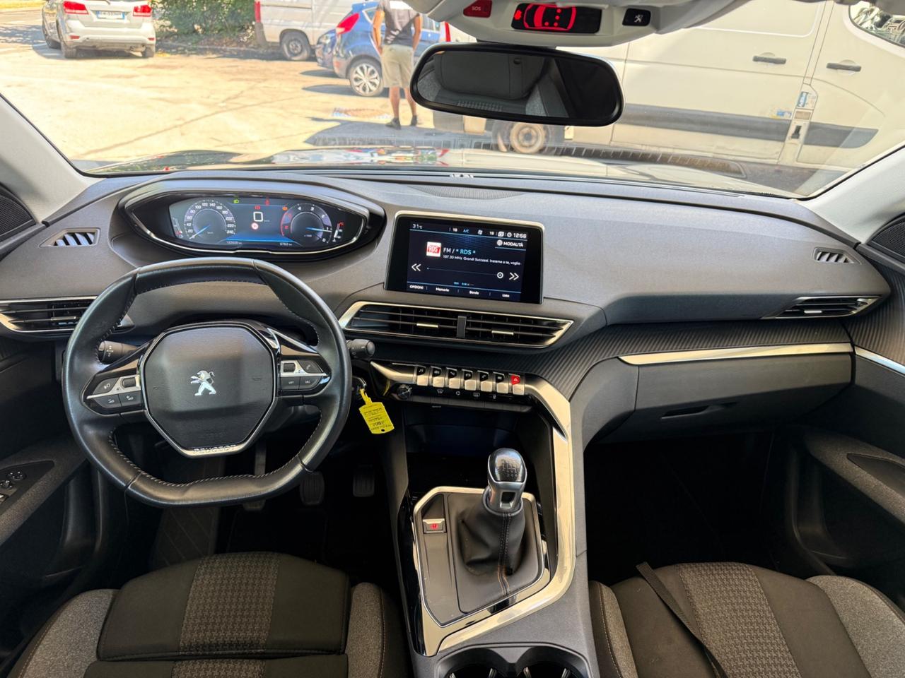 Peugeot 3008 BlueHDi 130 S&S Business