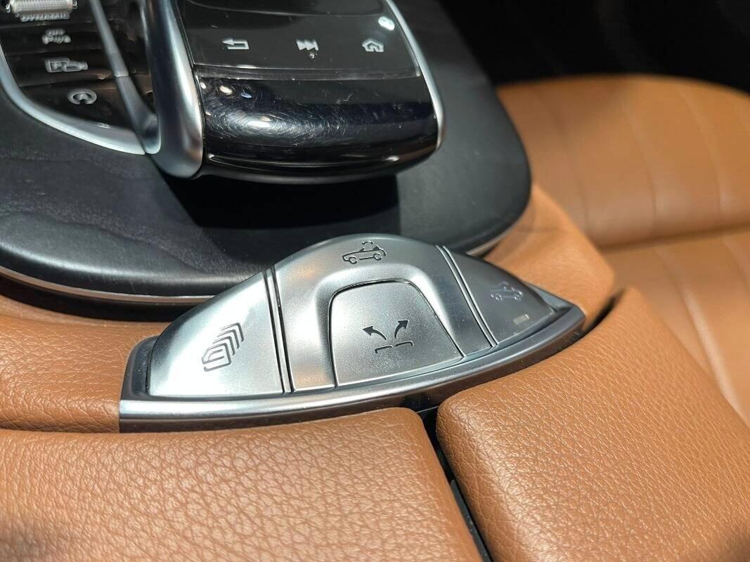 Mercedes-benz E 220 d Auto Cabrio Premium AMG, luci ambient.