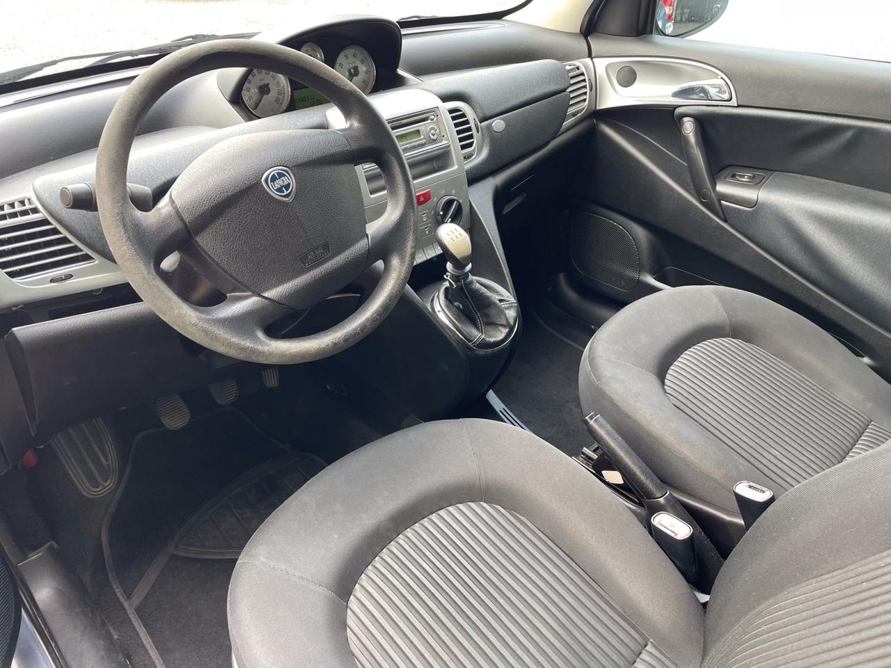 Lancia Ypsilon 1.2 Argento