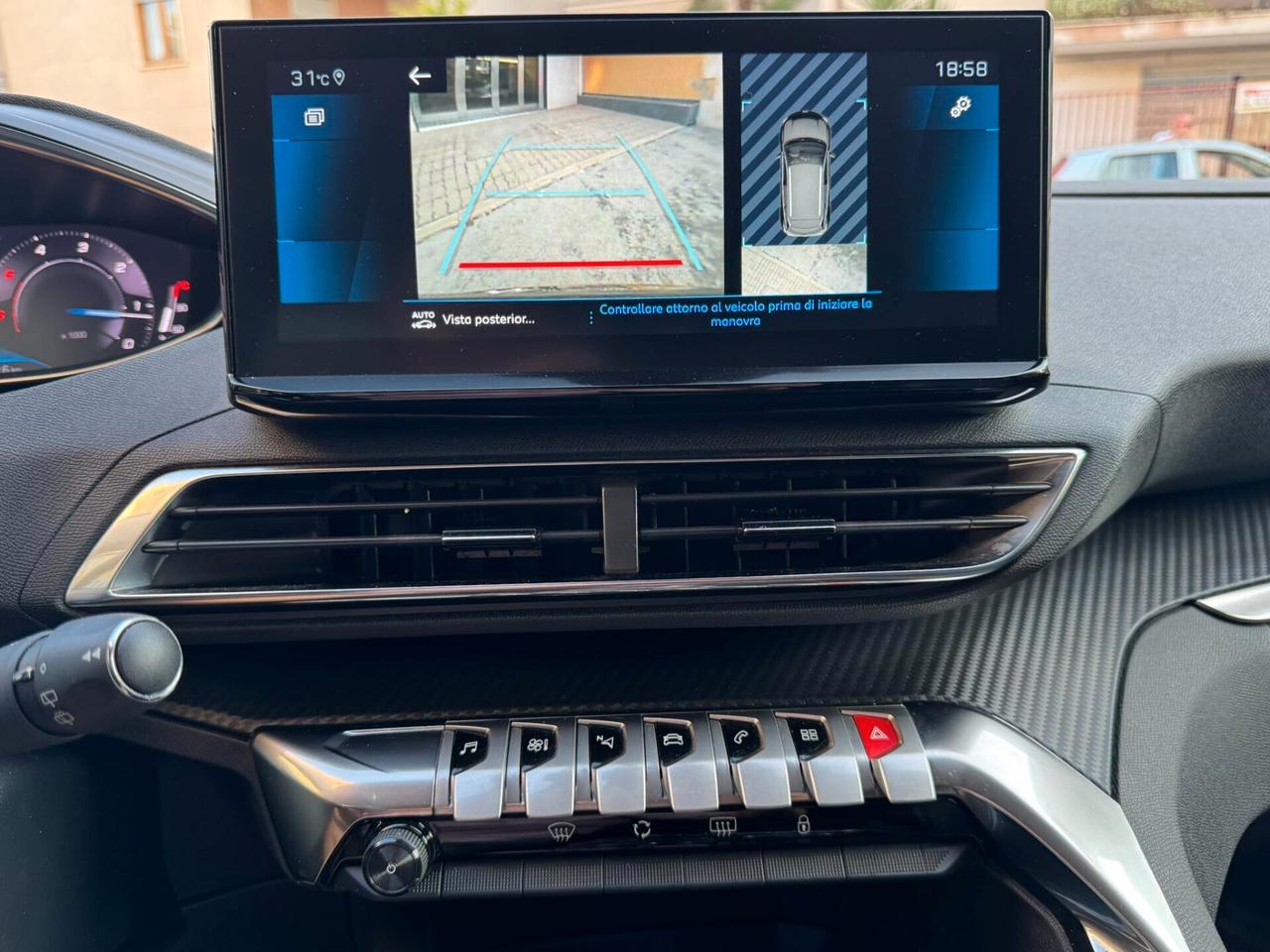 PEUGEOT 3008 HDI 130 S&S EAT8 ALLURE NAVI+RETROCAMERA