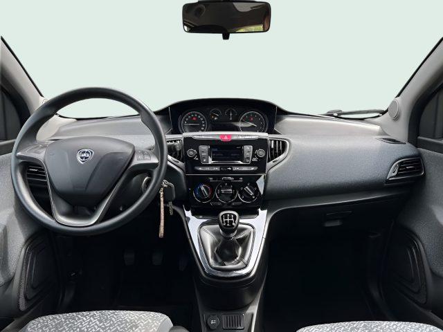 LANCIA Ypsilon 1.2 69 CV Elefantino Blu NEOPAT. - Bluetooth - USB