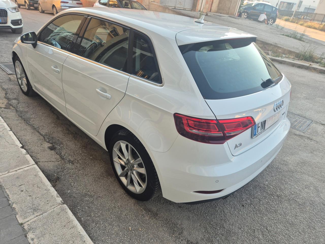 AUDI A3 ANNO 2018 FARI LED SOLI KM 90000 CERTIFICATI