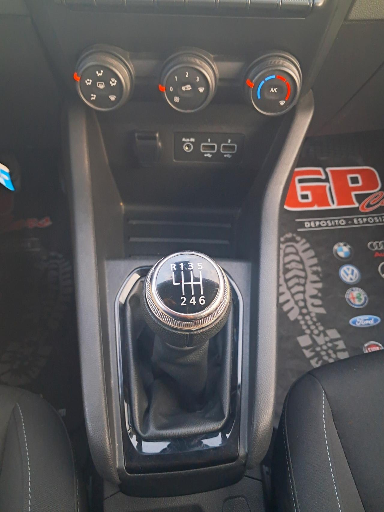 Renault Clio 1.5DCI-85cv*LED*NAVI*CRUISE