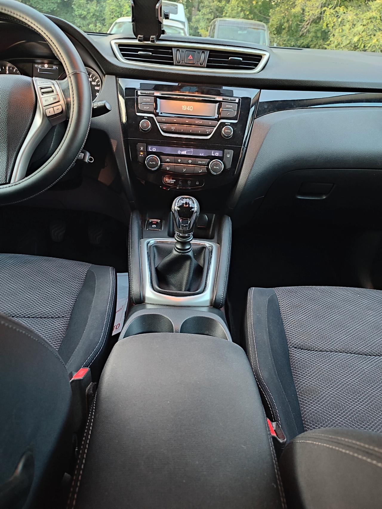 NISSAN QASHQAI DEL 2014 1.5DIESEL STUPENDA ECONOMICA