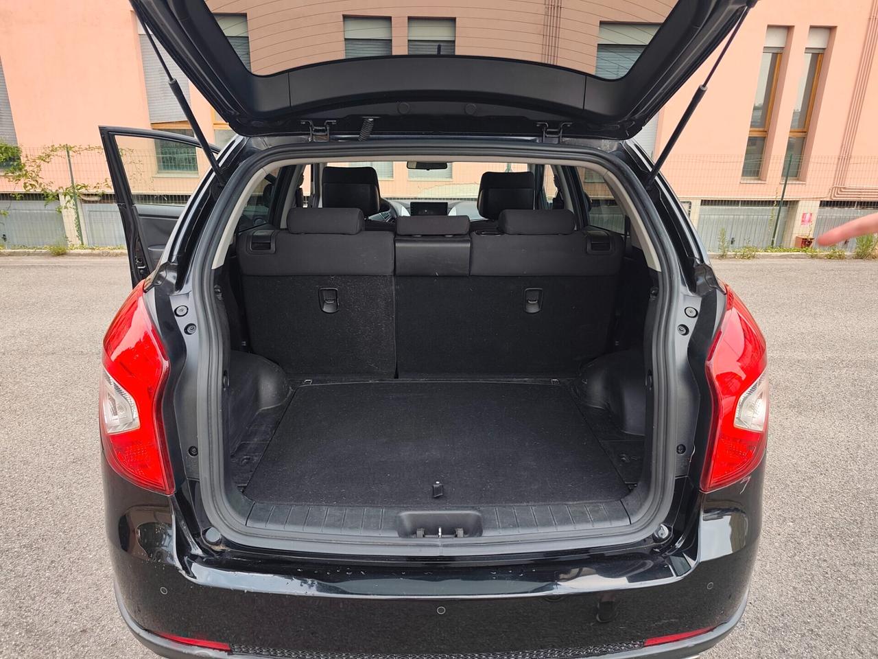 Ssangyong Korando 2.0 e-XDi euro 5B schermo android
