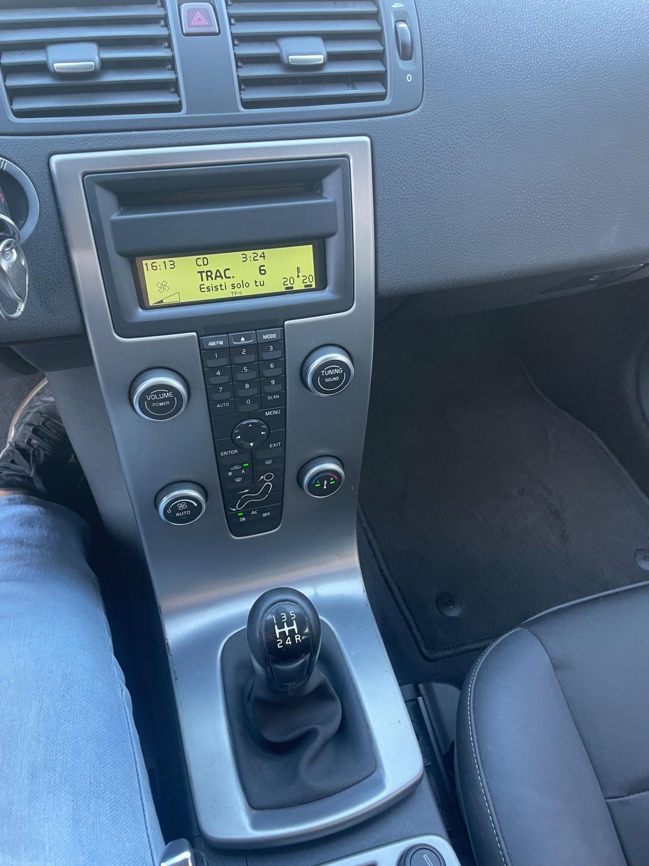 Volvo V50 1.6 D ok neo patentati pronta al uso