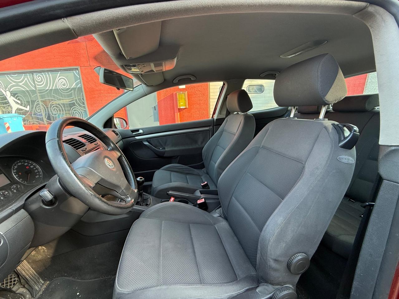 Volkswagen Golf 1.6 16V FSI 3p. Sportline