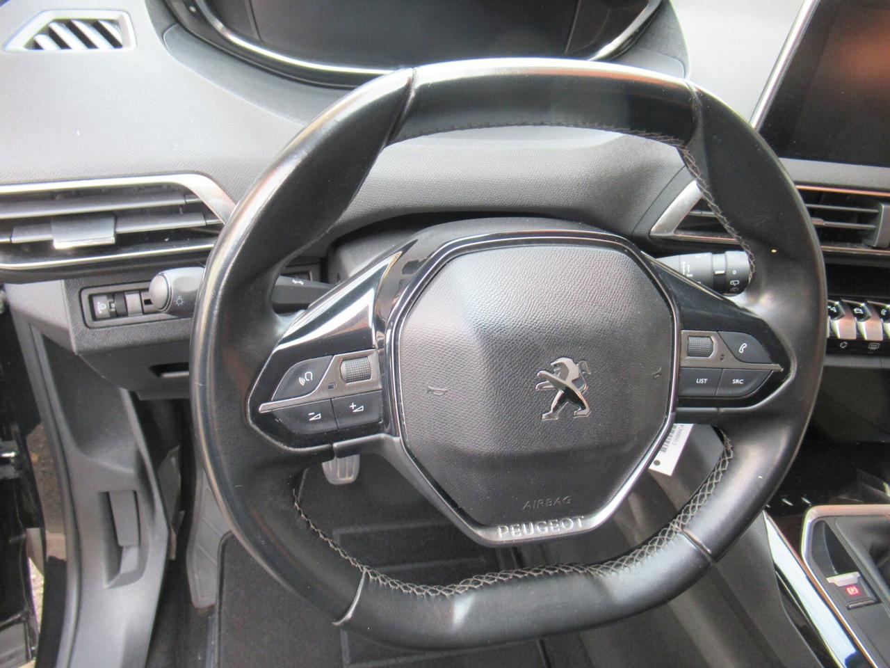 Peugeot 3008 BlueHDi 130 S&S Business