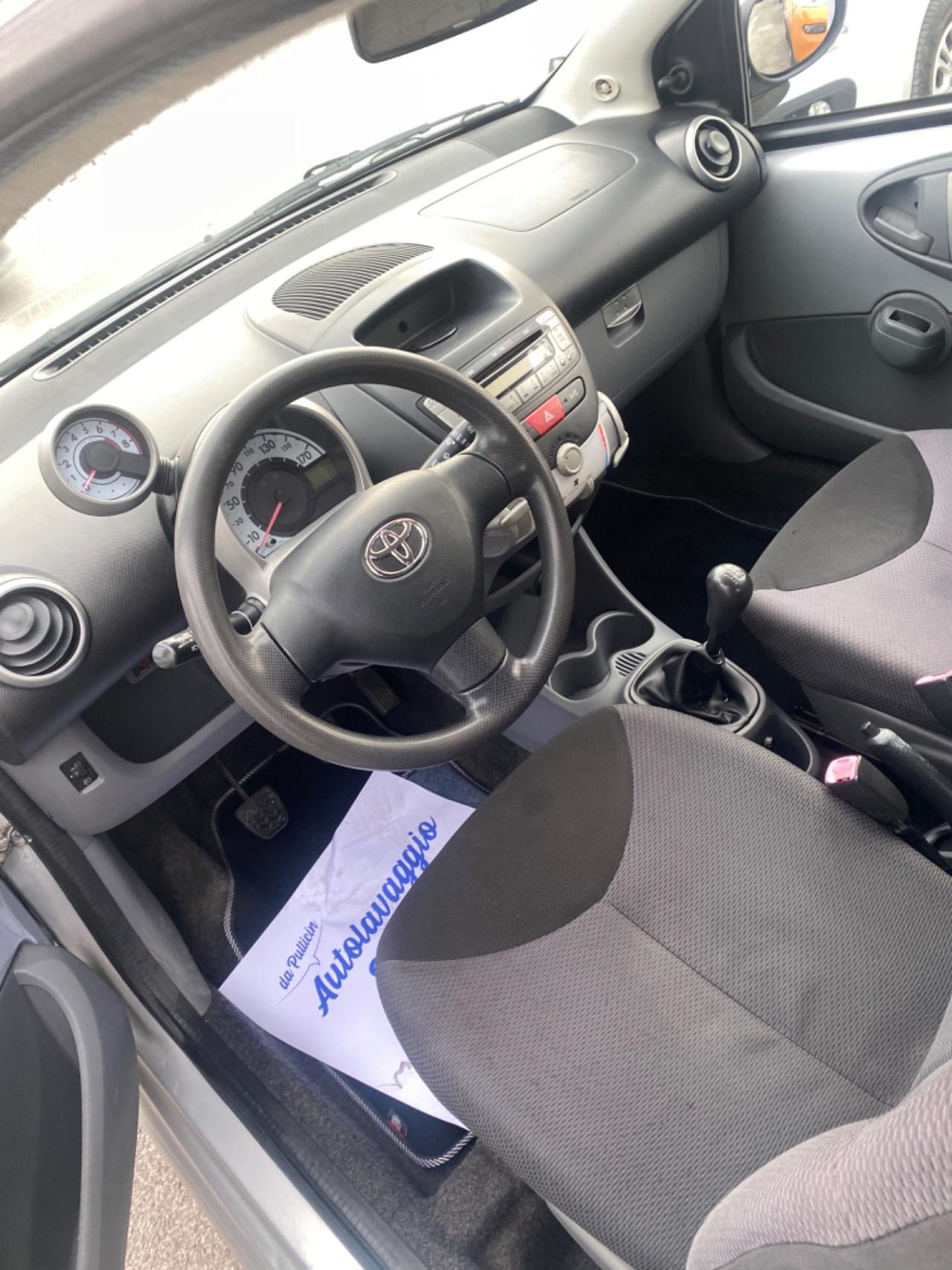 Toyota Aygo 1.0 12V VVT-i 3 porte