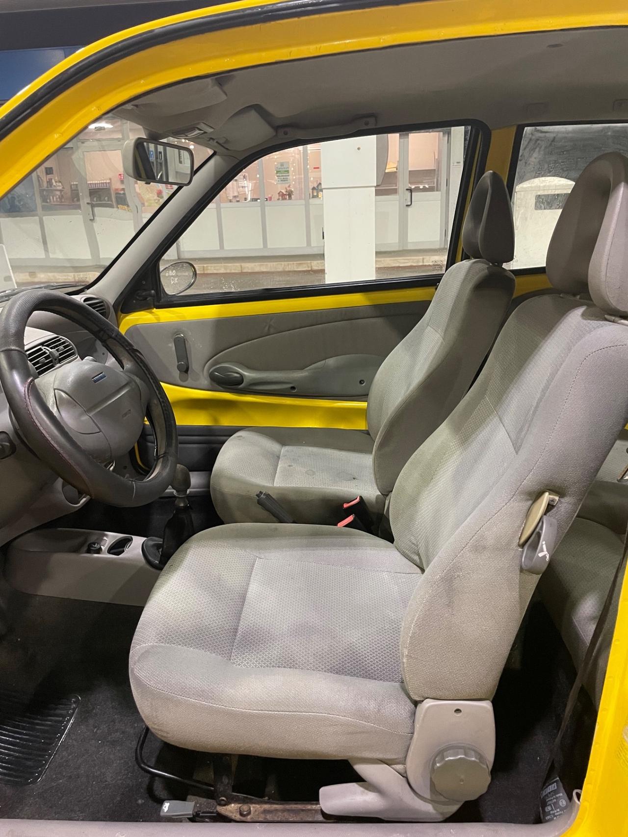 FIAT 600 1.0 BENZINA 78000 KM NEOPATENTATI 2006.