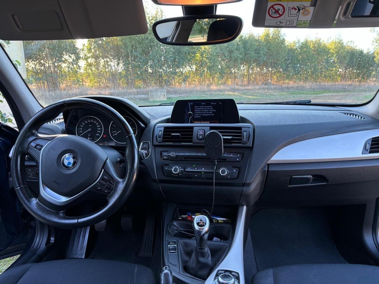 Bmw 116 116d 5p. Urban