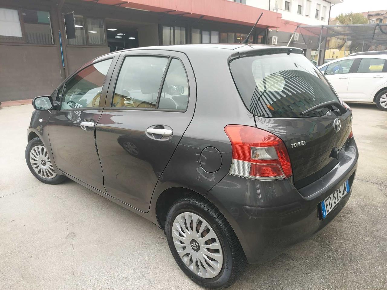 Toyota Yaris 5 Porte Yaris 5p 1.3 dual Sol