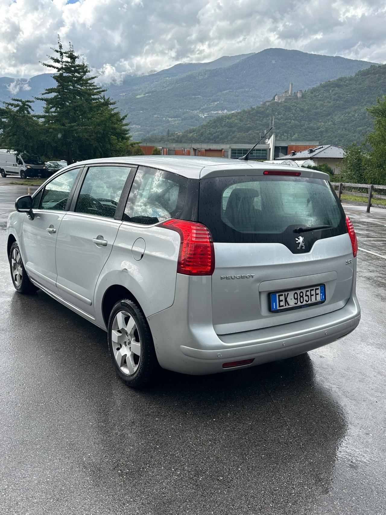 Peugeot 5008 7 POSTI