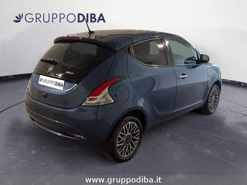 Lancia Ypsilon III 2021 1.0 firefly hybrid Gold Plus s&s 70cv 5p.t