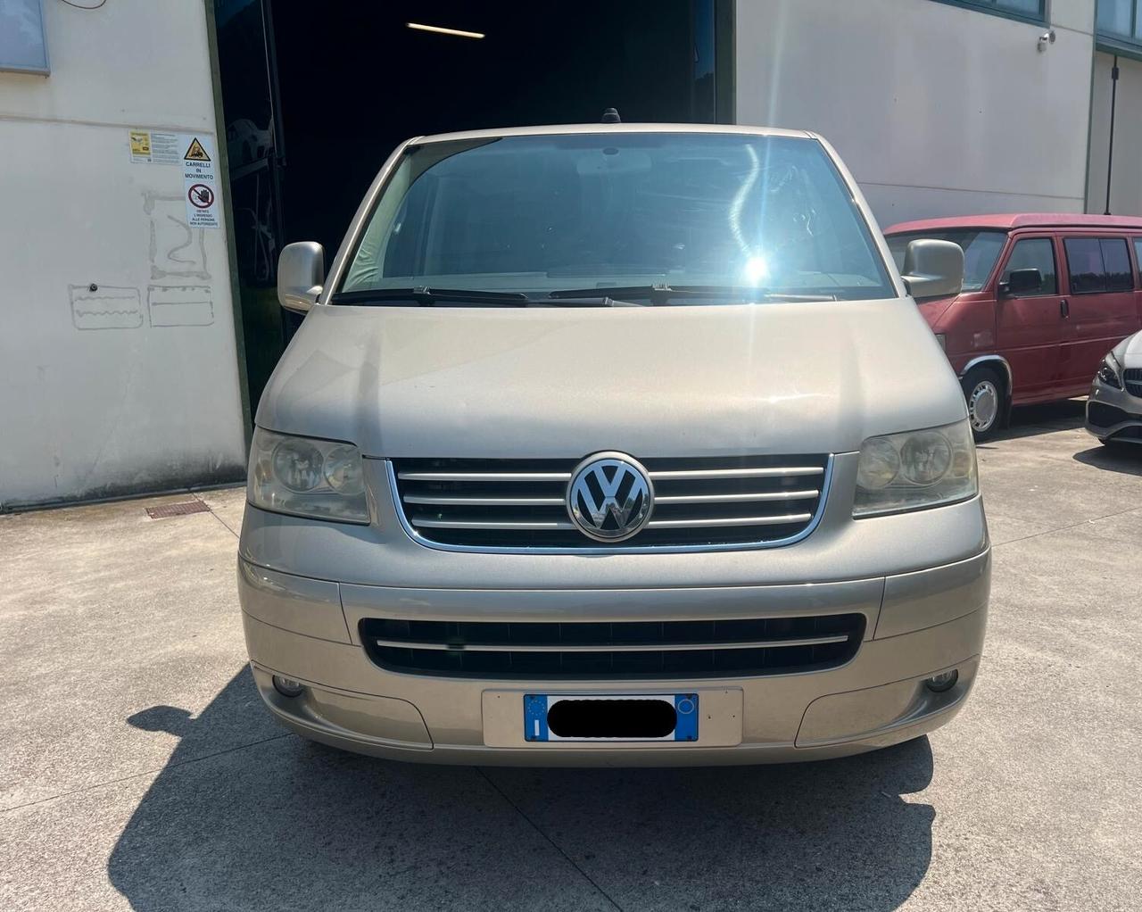 Volkswagen T5 MULTIVAN T5 CARROZZERIA NUOVA E MOTORE