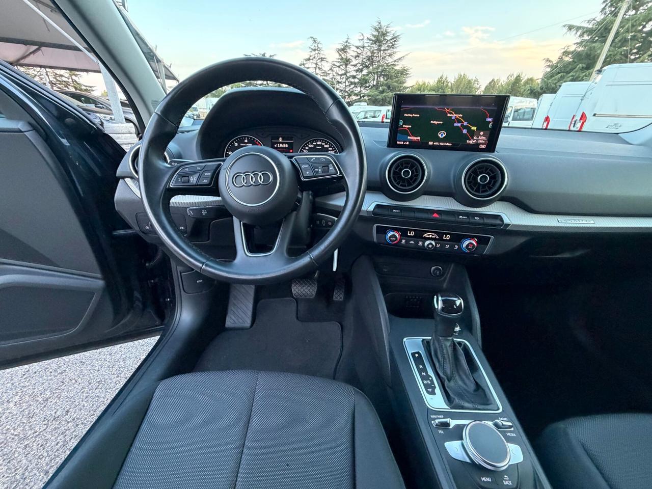 Audi Q2 35 TDI quattro S tronic Identity Black