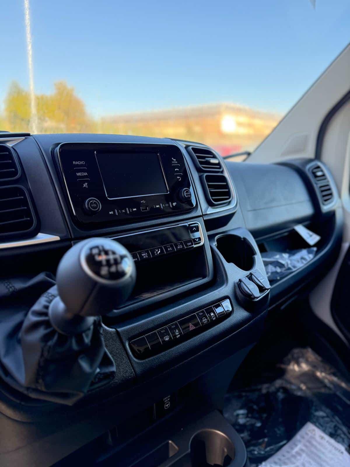 0450 NOLEGGIO FURGONE NUOVO TOYOTA PASSO MEDIO