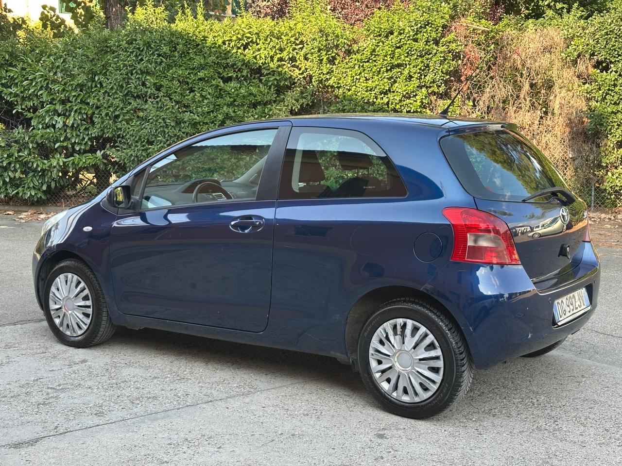 Toyota Yaris 1.3 3 porte cambio automatico
