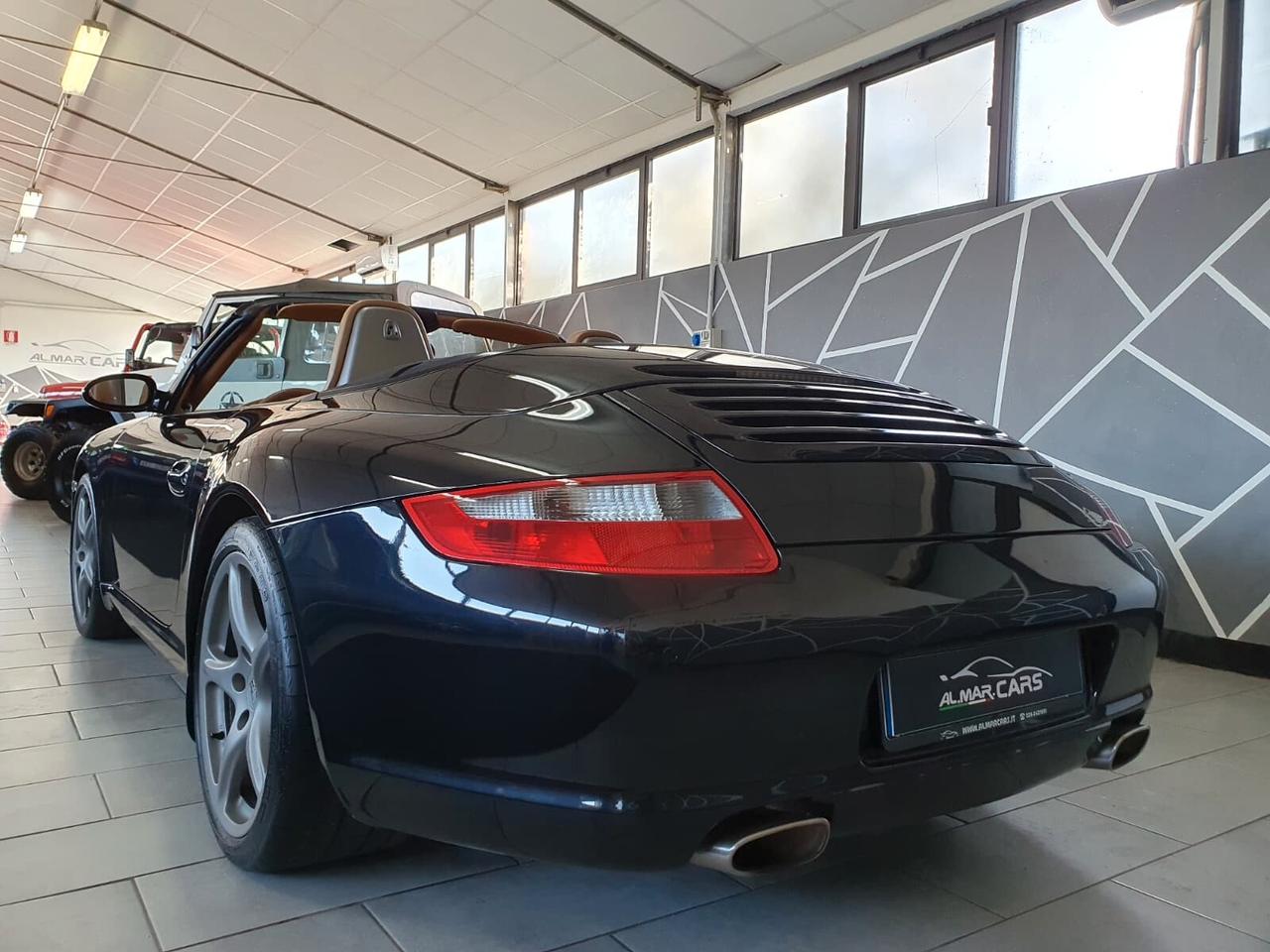 Porsche 911 Carrera Cabriolet