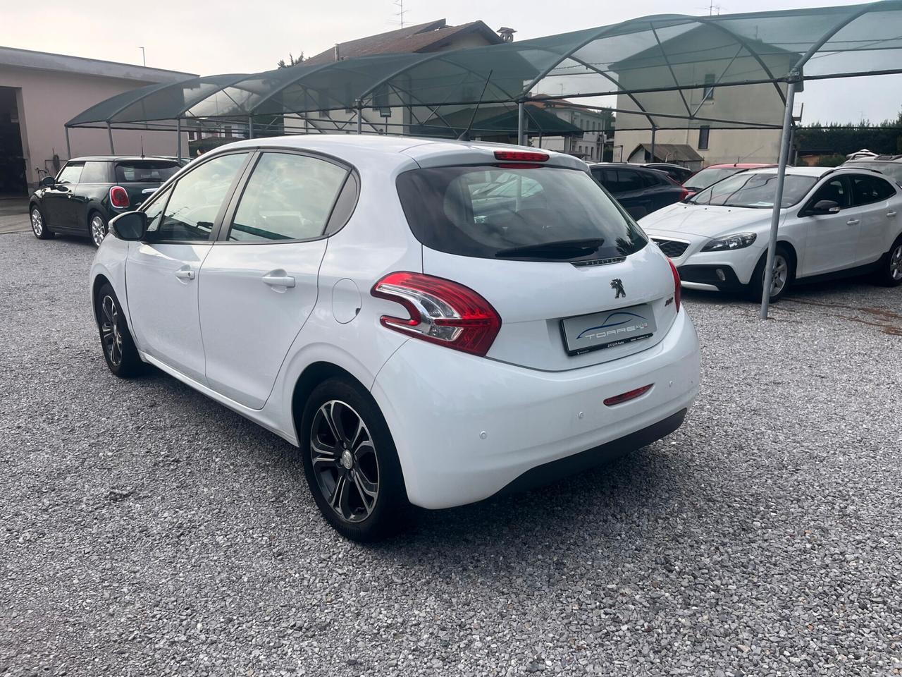 Peugeot 208 PureTech 82 5 porte Allure NEOPATENTATI