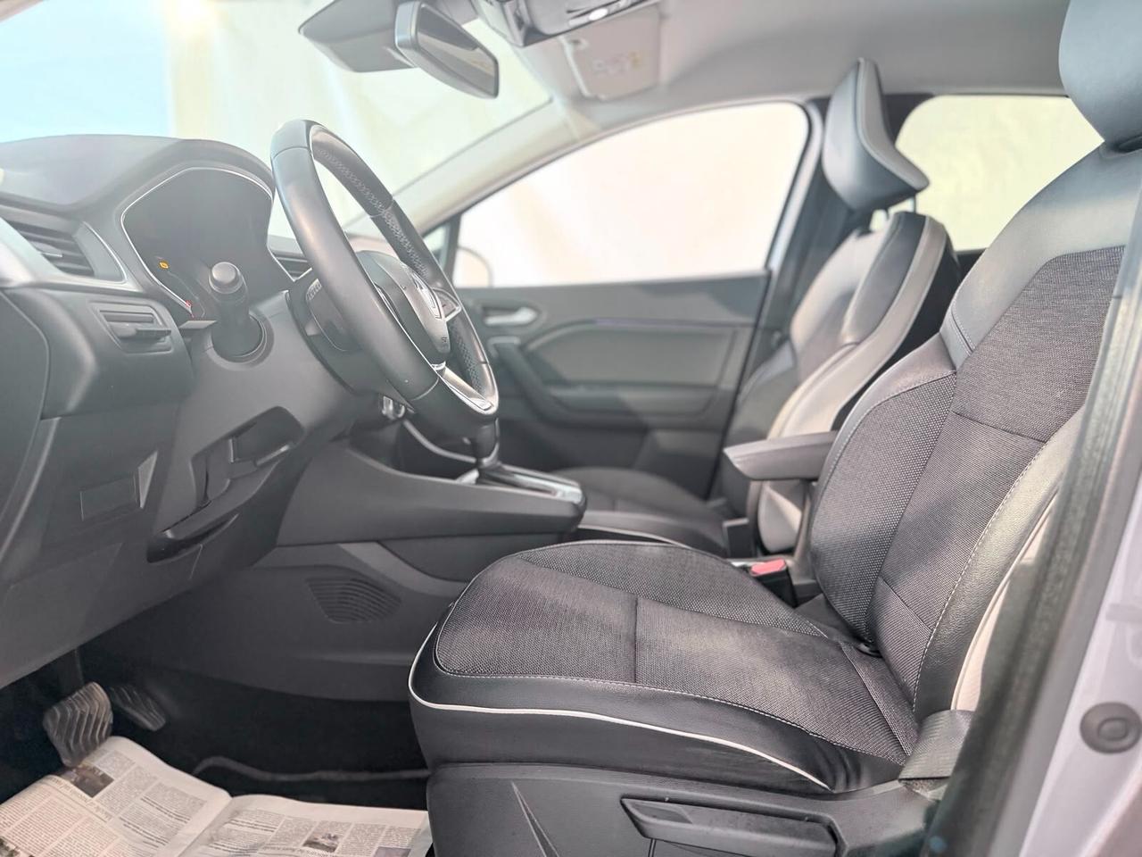 RENAULT CAPTUR FULL HYBRID AUTOMATICA