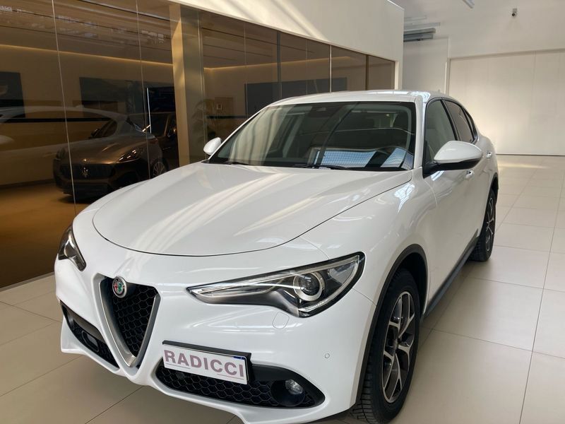 Alfa Romeo Stelvio 2.2 Turbodiesel 210 CV AT8 Q4 Business