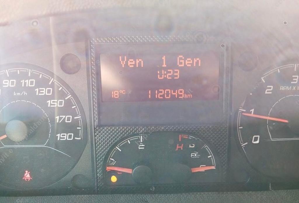 FIAT DUCATO MAXI 2.3 CASSONE 7 POSTI CON GRU