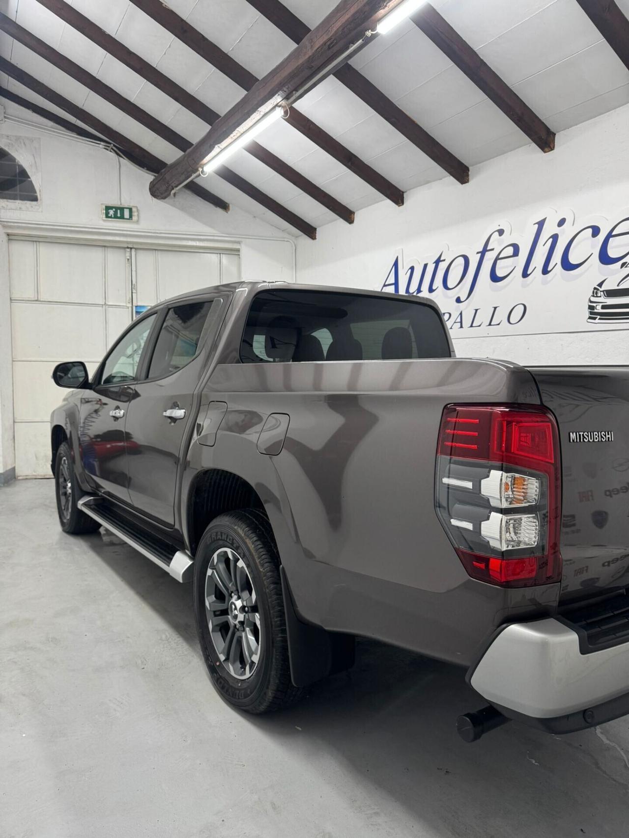 Mitsubishi L200 2.3 D Double Cab 4x4 Super Select Diamond aut.