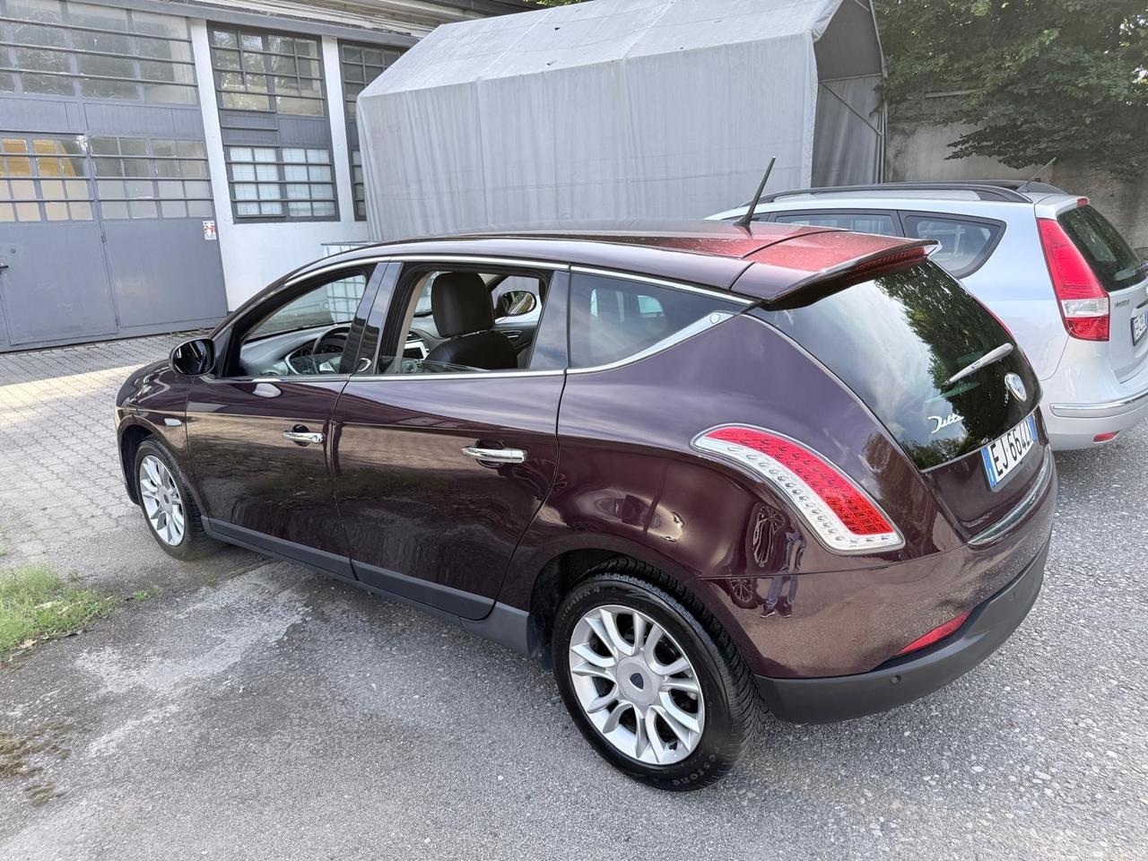 Lancia Delta 1.6 MJT DPF Gold