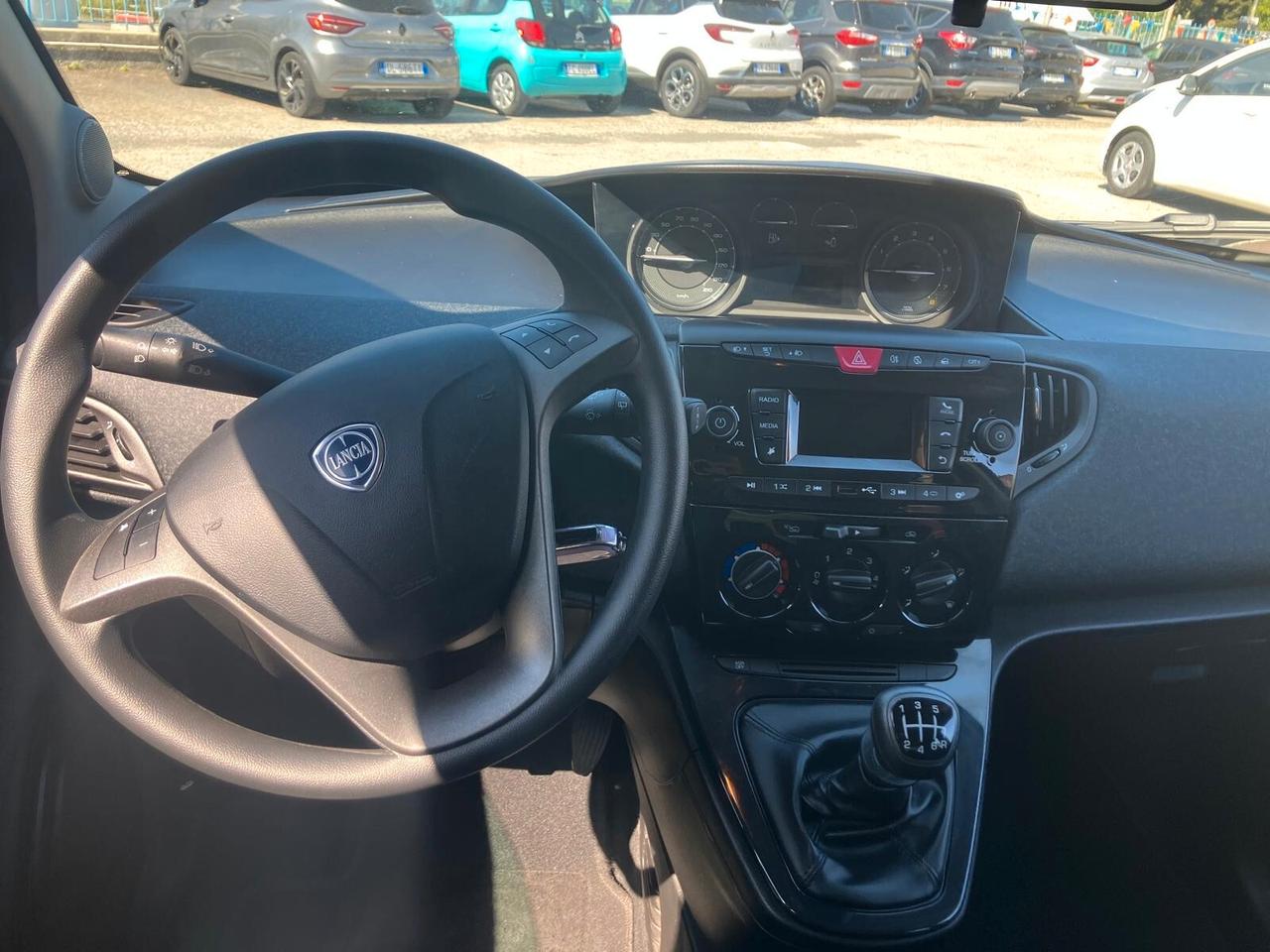 LANCIA YPSILON 1.0 70cv 5 Porte S&S Hybrid Silver Plus