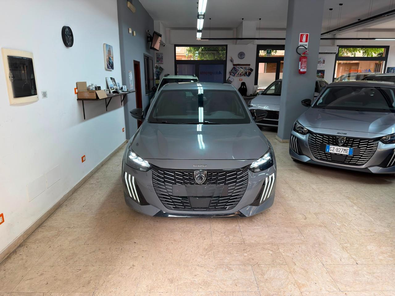 Peugeot 208 Hybrid 136CV e-DCS6 GT