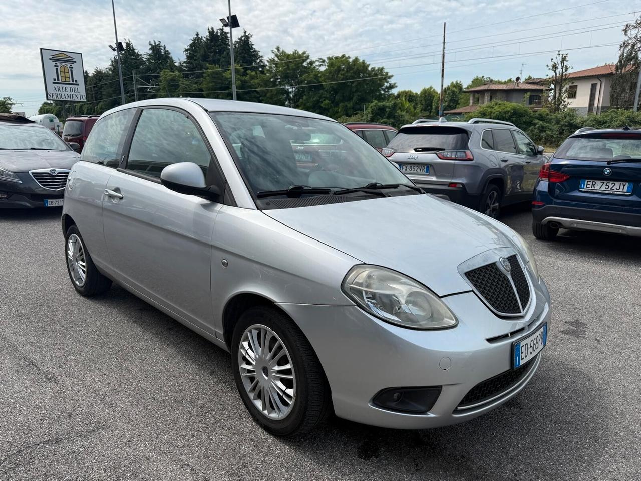 Lancia Ypsilon 1.2 Argento
