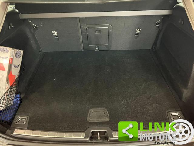 VOLVO XC60 B4 (d) Geartronic Momentum Pro