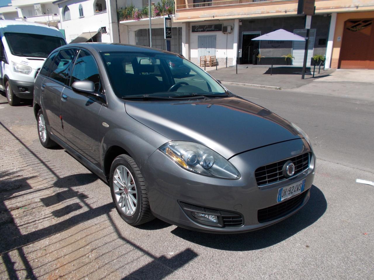 Fiat Croma 1.9 Multijet Emotion