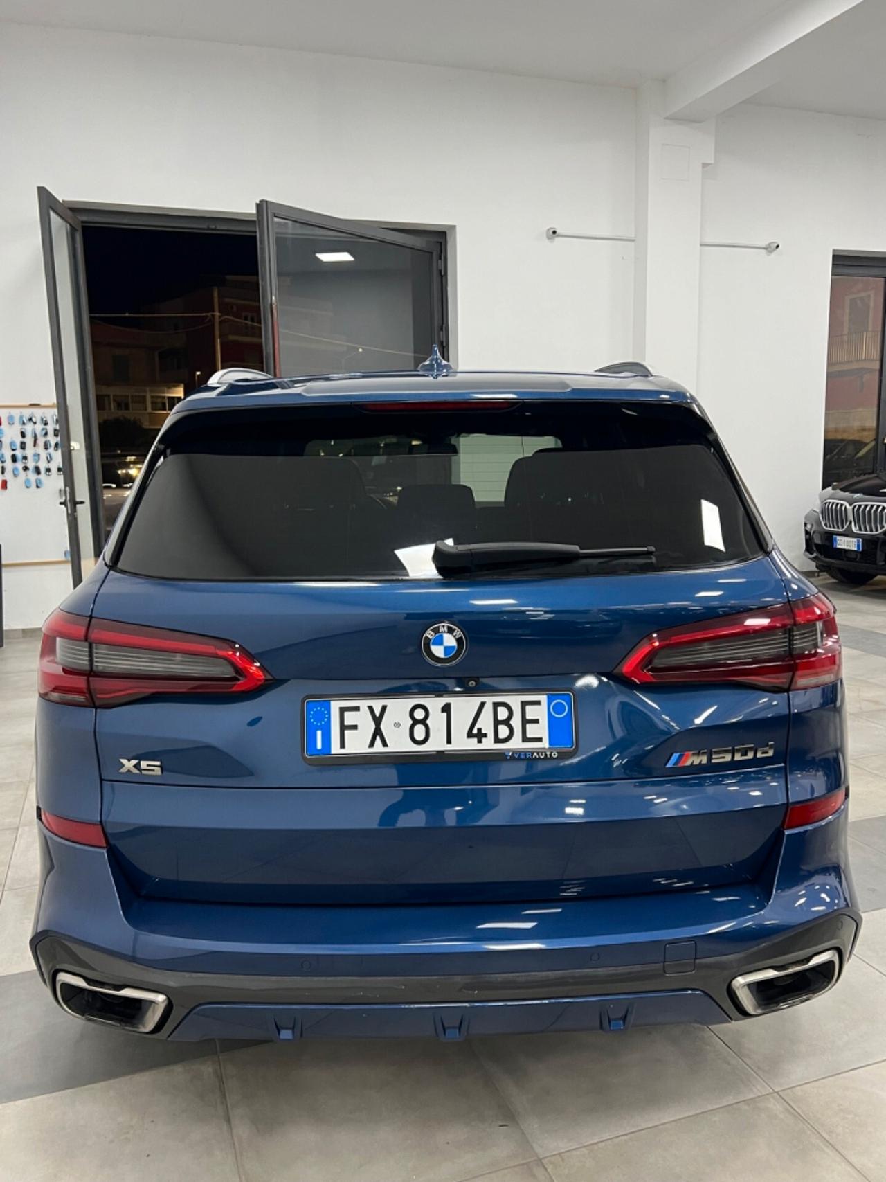 BMW X5 M 50d auto possibilità noleggio no scoring