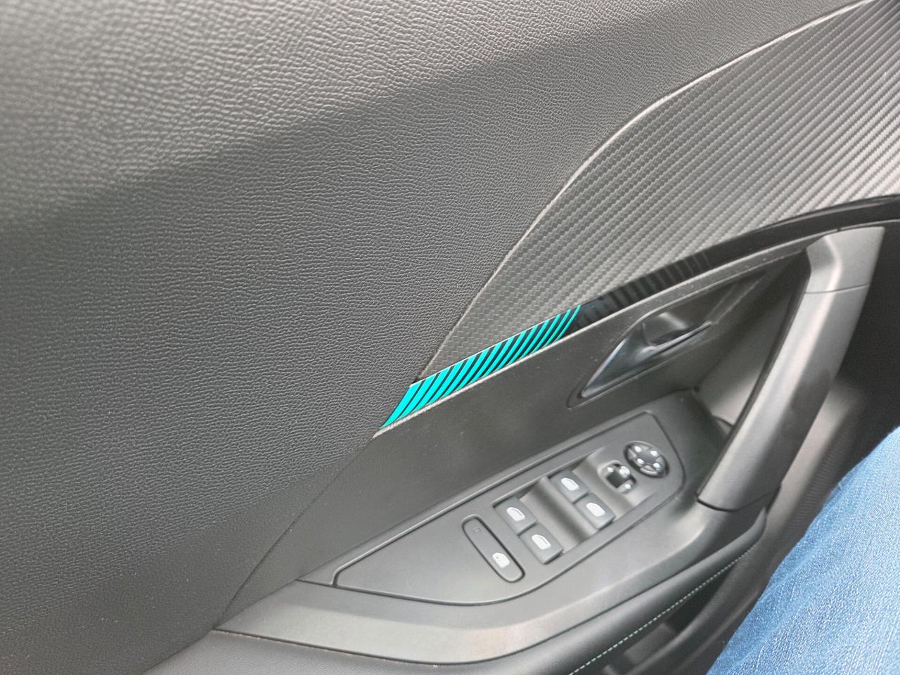 Peugeot 2008 Allure 100 Cv Nessun obbligo finanziario