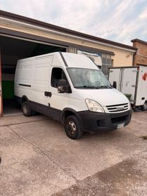 IVECO DAILY 2.3 35/E4 -2009