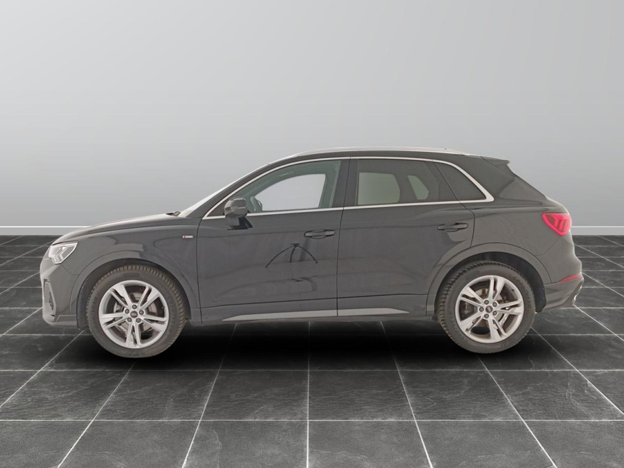 Audi Q3 35 2.0 tdi s line edition s tronic