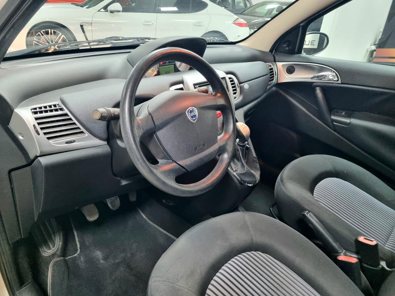 LANCIA YPSILON 1.2 BENZINA 60CV 5p. PLATINO