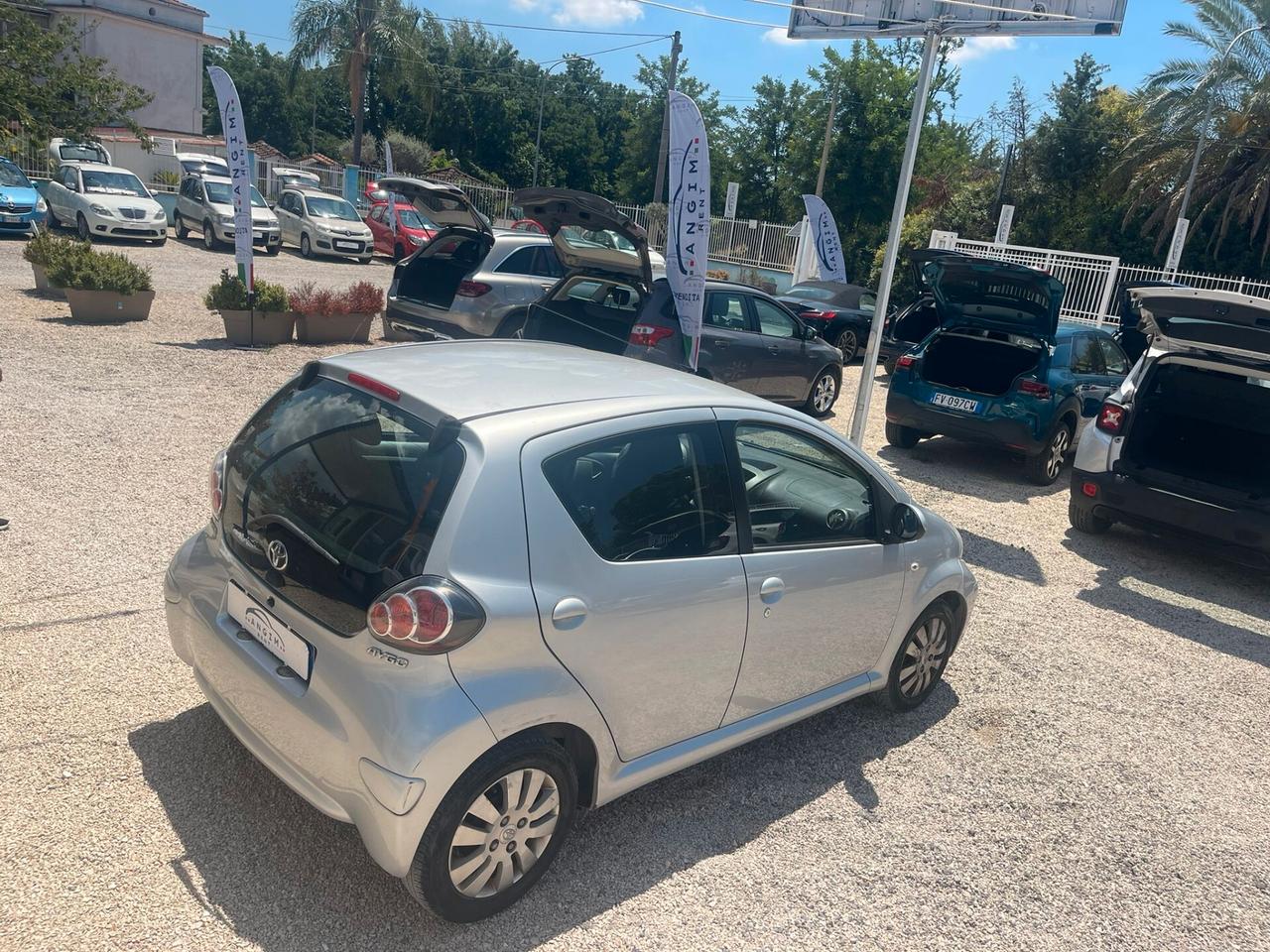 Toyota Aygo 1.0 12V VVT-i 5 porte Sol