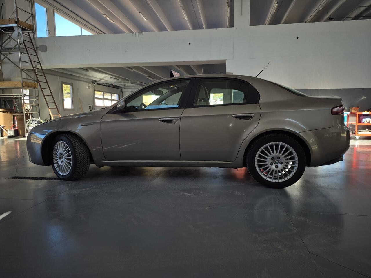 Alfa Romeo 159 2.0 JTDm Distinctive